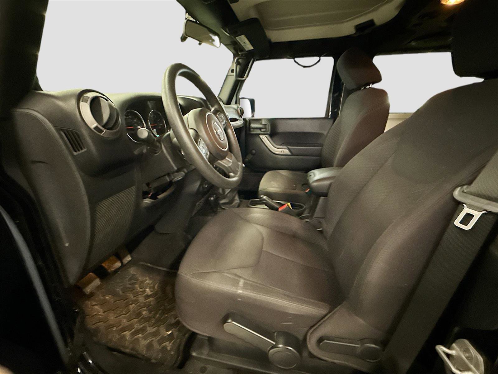 Used 2013 Jeep Wrangler Sport image 3