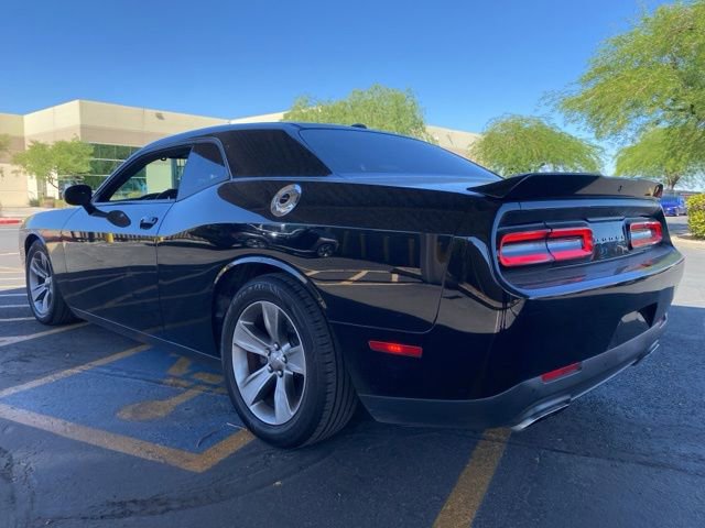 Used 2019 Dodge Challenger R/T image 2