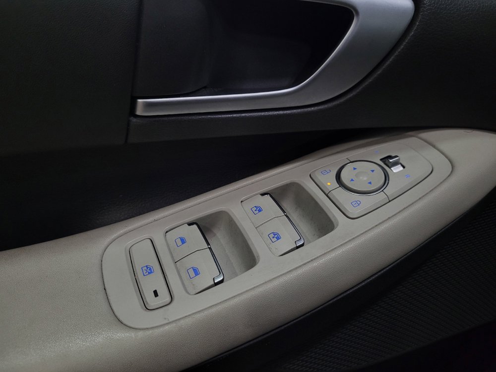 Used 2024 Hyundai Sonata SEL FWD image 27
