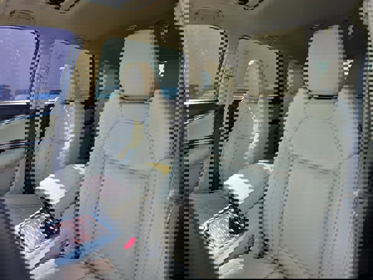 Used 2020 Acura MDX FWD image 18