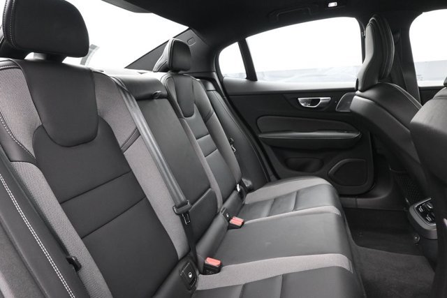Used 2023 Volvo S60 B5 Ultimate w/ Climate Package FWD image 16