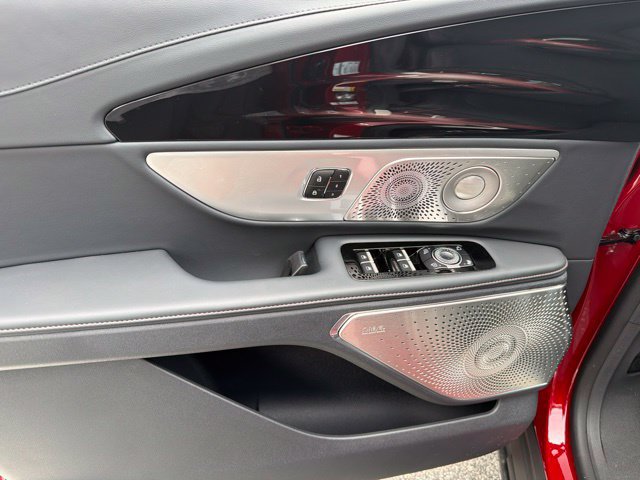New 2026 Lincoln Nautilus Reserve AWD/4WD image 10