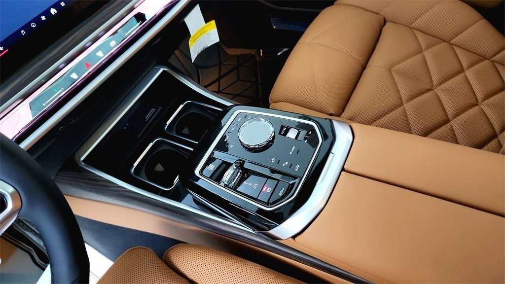 New 2026 BMW 740i xDrive image 15