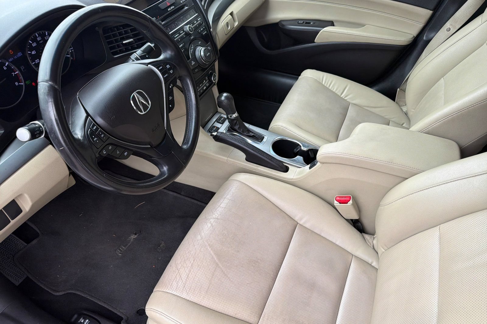 Used 2015 Acura ILX w/ Technology Package FWD image 9