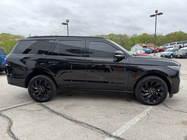 Used 2025 Lincoln Navigator Reserve w/ Jet Appearance Package AWD/4WD image 8