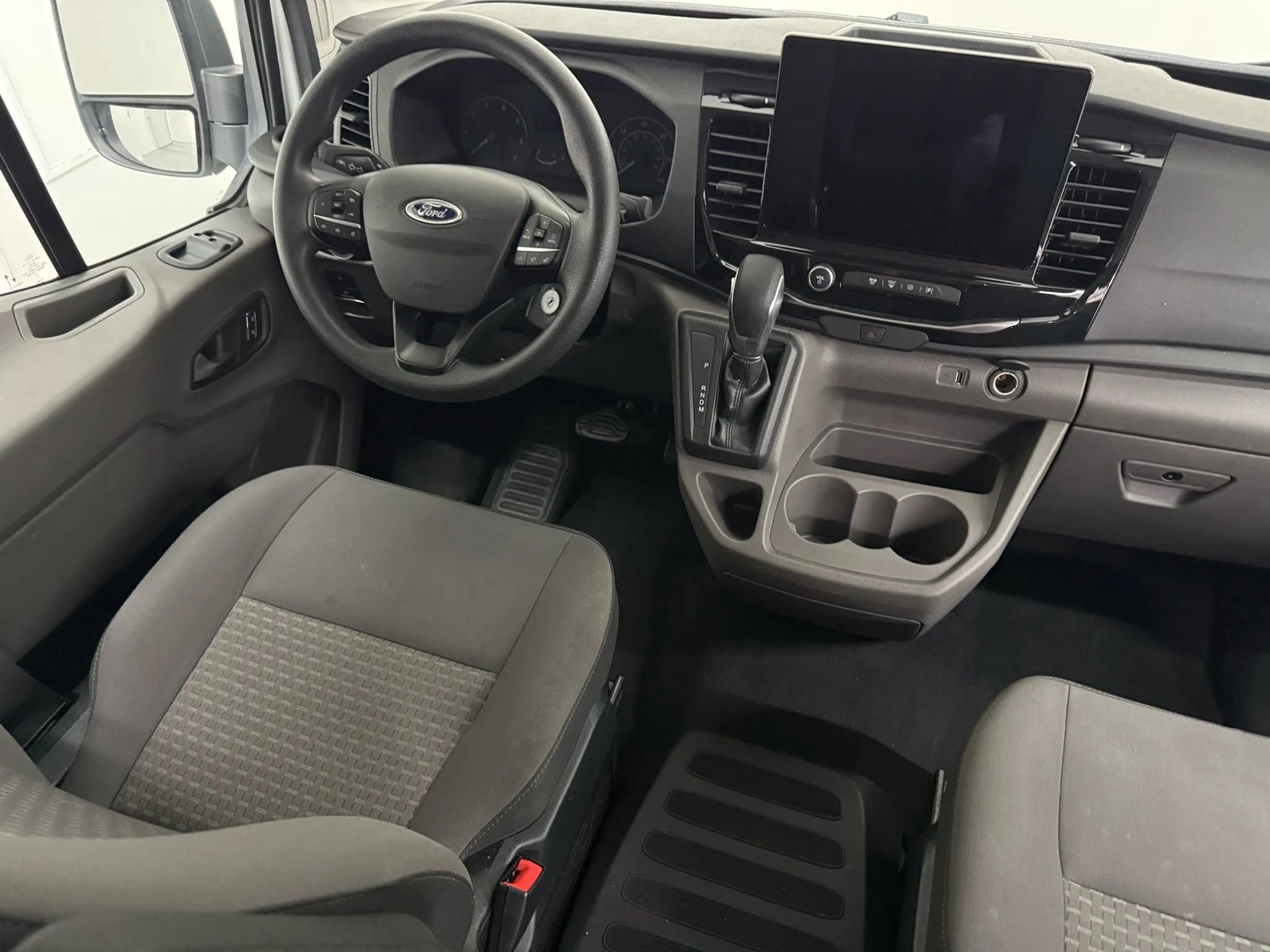 Used 2023 Ford Transit 350 XLT RWD image 10