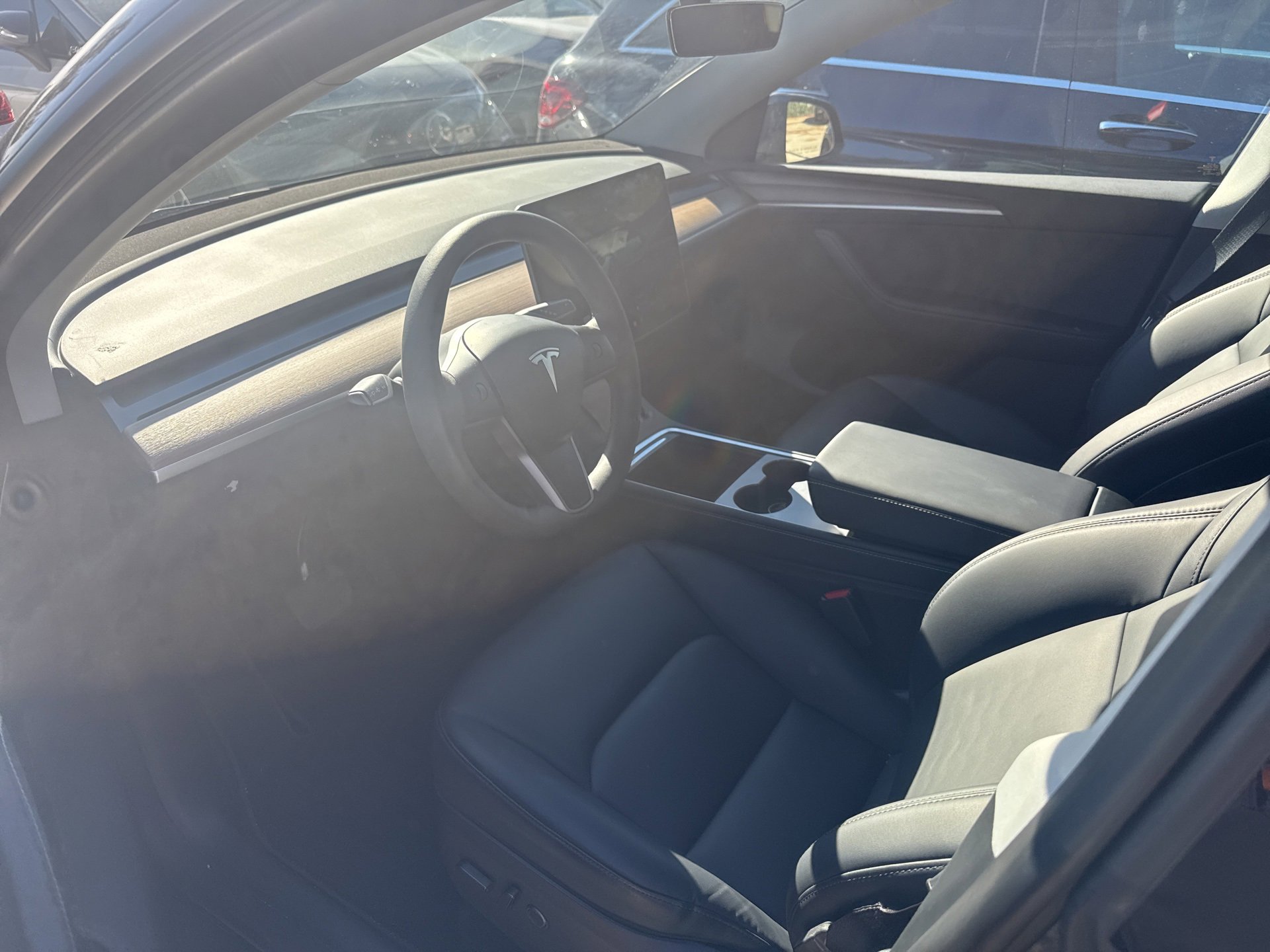 Used 2023 Tesla Model Y Long Range image 9