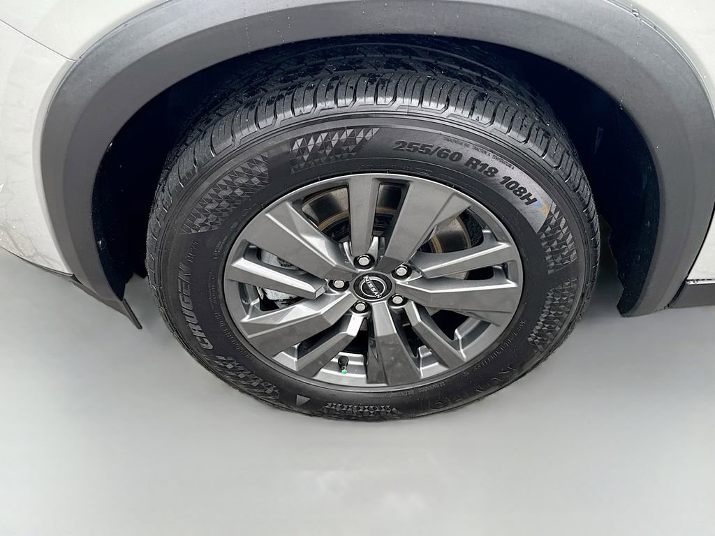 Used 2023 Nissan Pathfinder SV AWD/4WD image 29