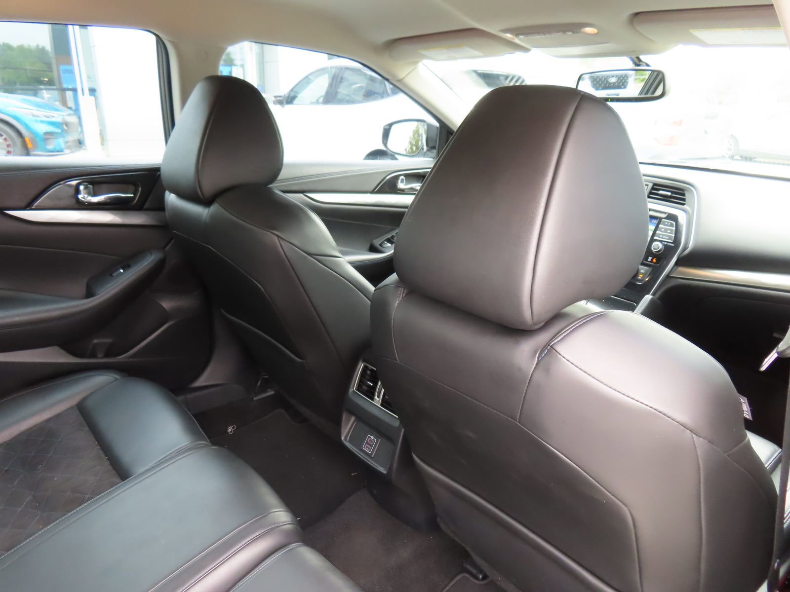 Used 2018 Nissan Maxima SR w/ Midnight Edition FWD image 32