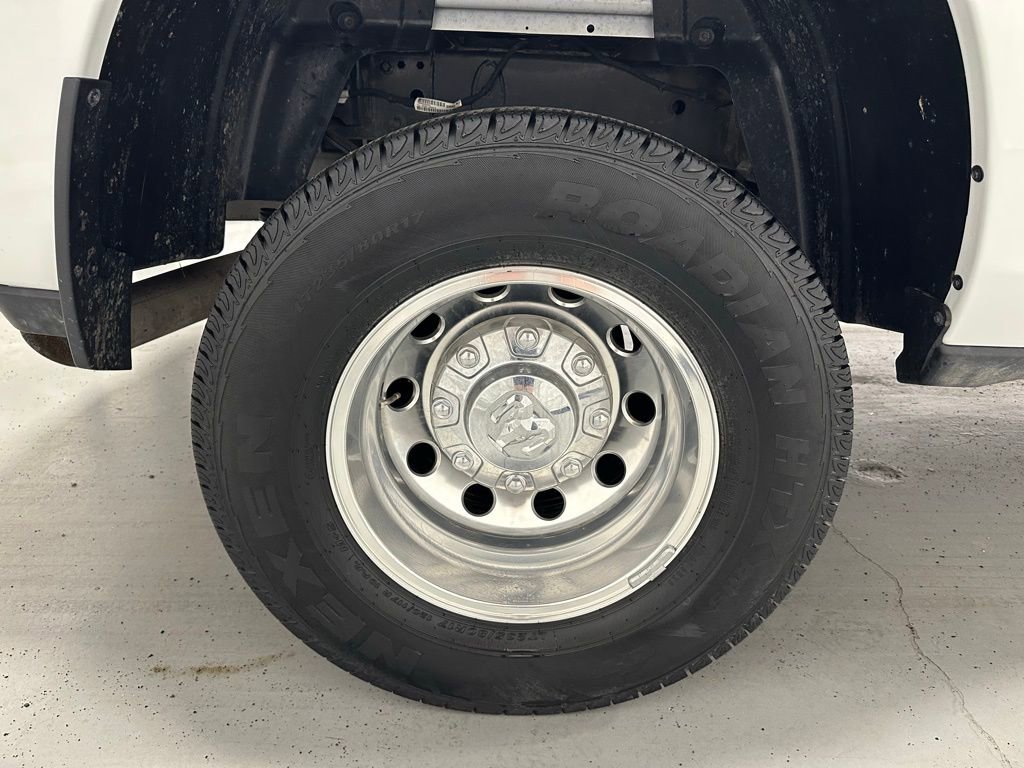Used 2024 RAM 3500 Laramie image 64