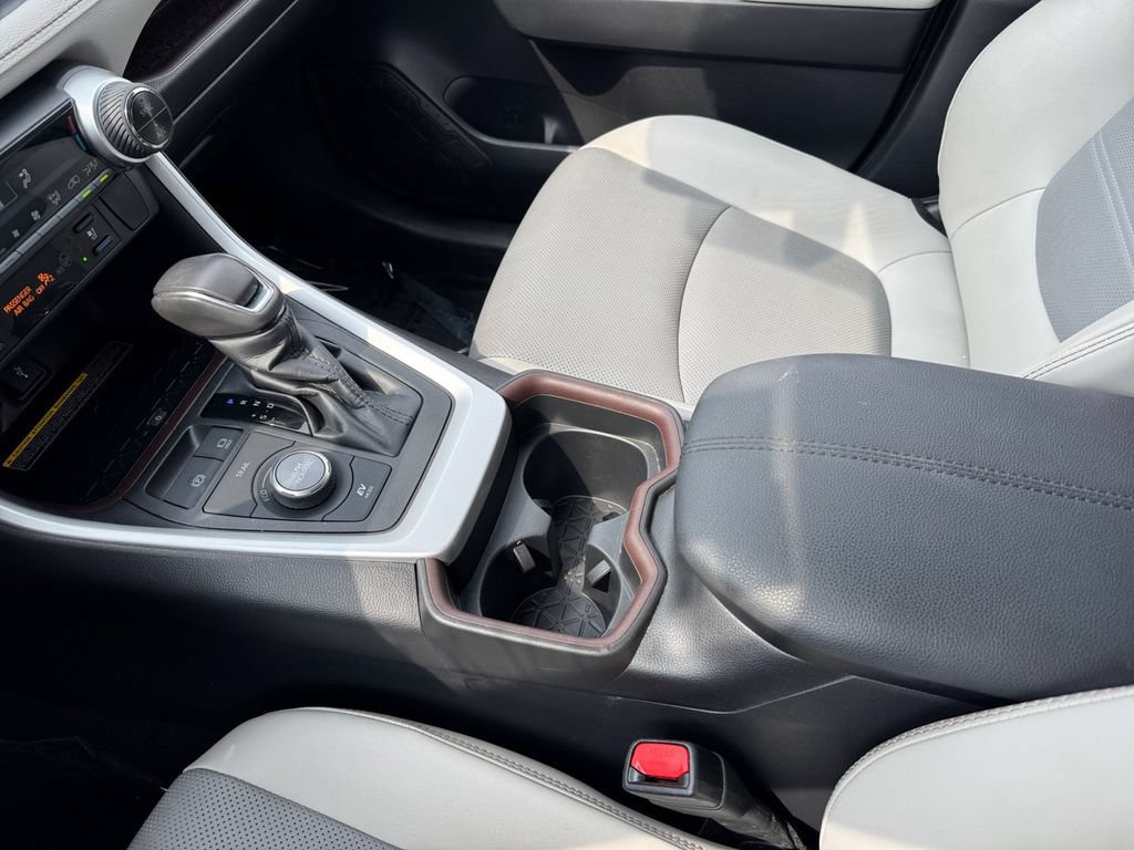 Certified 2021 Toyota RAV4 Limited AWD/4WD image 26