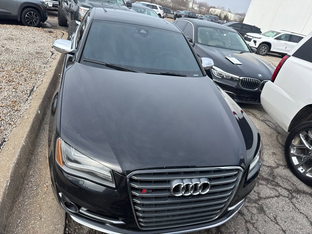 Used 2014 Audi S8 w/ Driver Assistance Package image 2