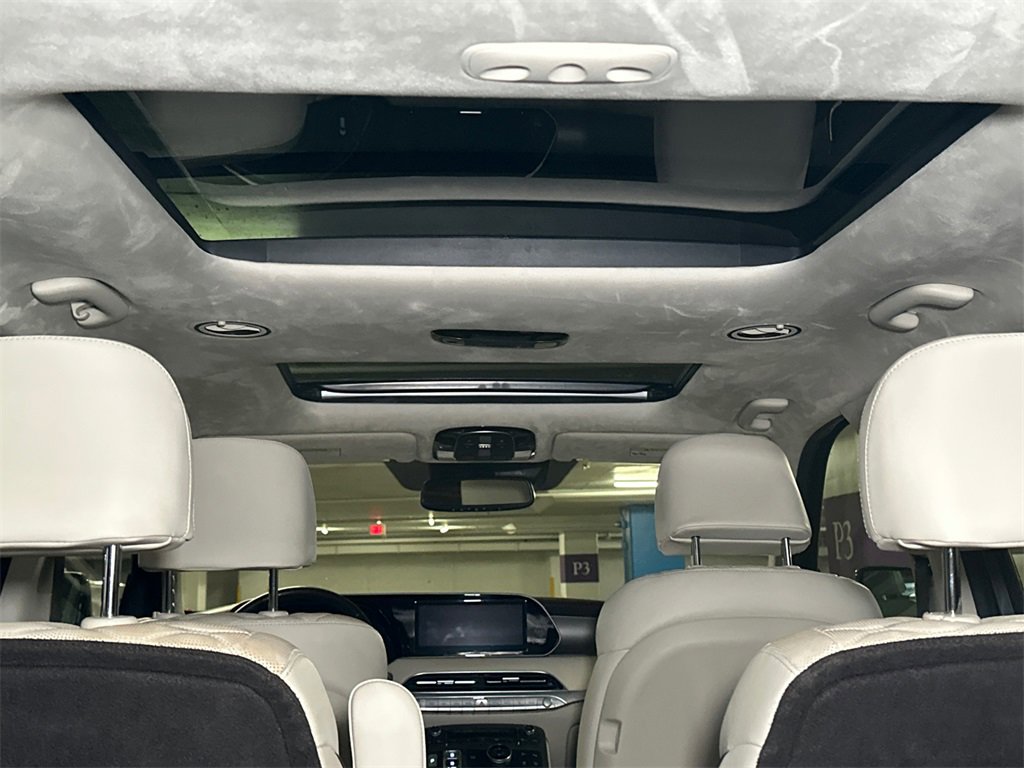 Used 2020 Hyundai Palisade Limited w/ Winter Weather Package image 8