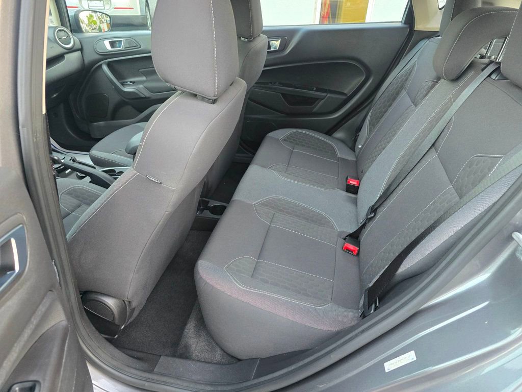 Used 2014 Ford Fiesta SE w/ Equipment Group 201A FWD image 16