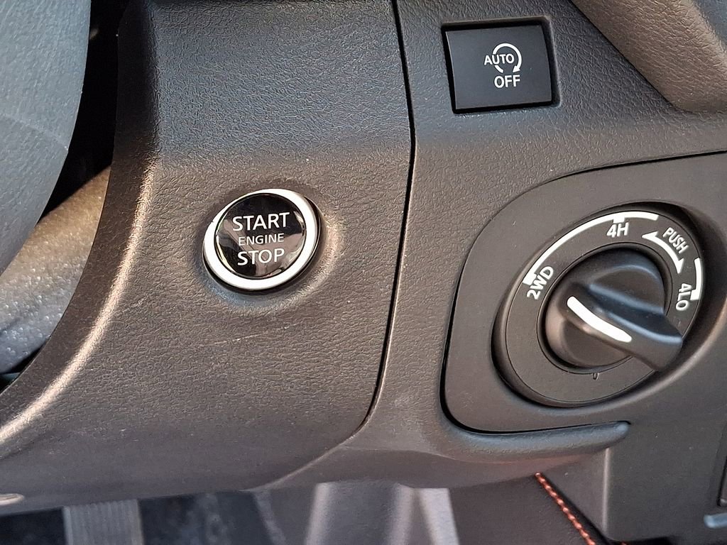Used 2025 Nissan Frontier PRO-4X w/ Pro Premium Package image 27