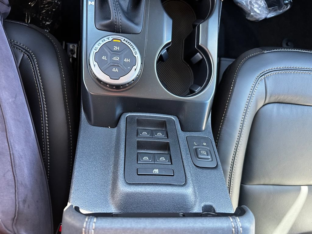 New 2025 Ford Bronco Badlands AWD/4WD image 70