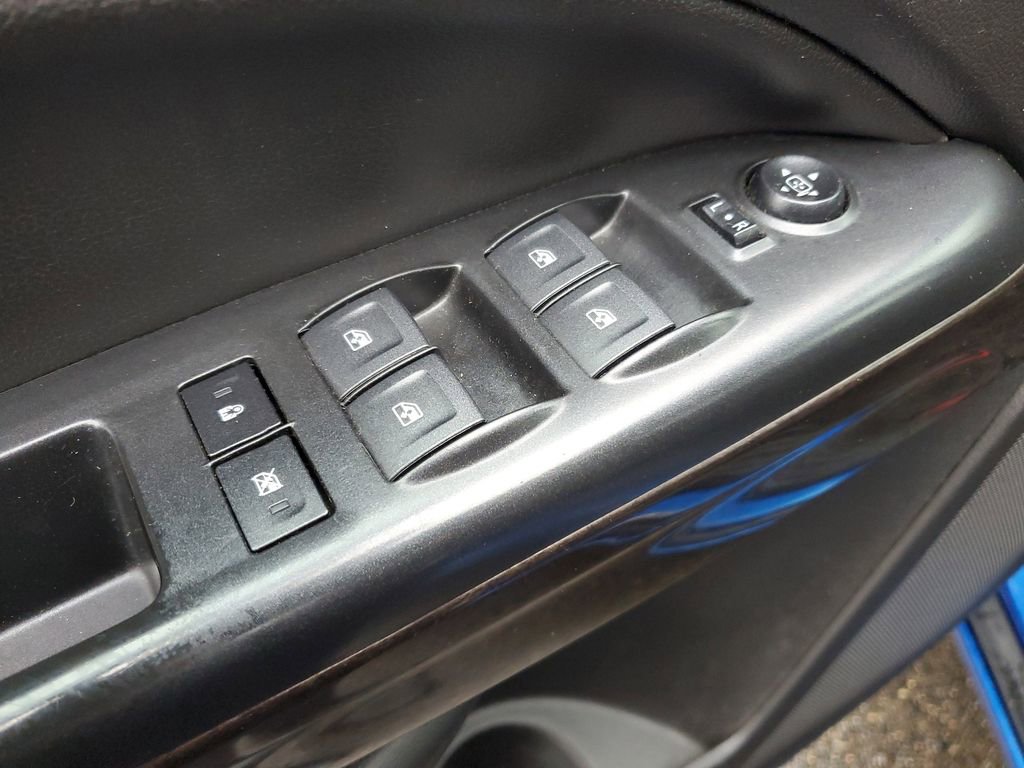 Used 2018 GMC Canyon SLE w/ SLE Convenience Package image 21