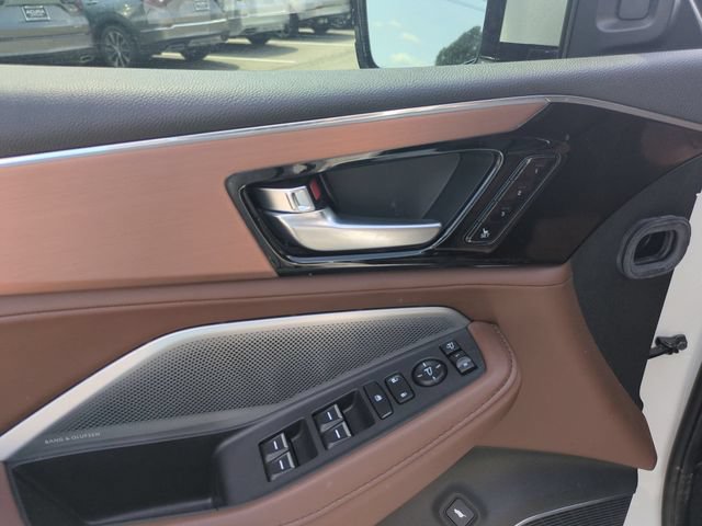 Used 2025 Acura MDX w/ Technology Package FWD image 23