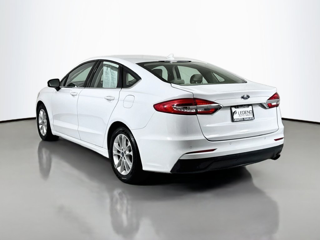 Used 2019 Ford Fusion SE FWD image 8