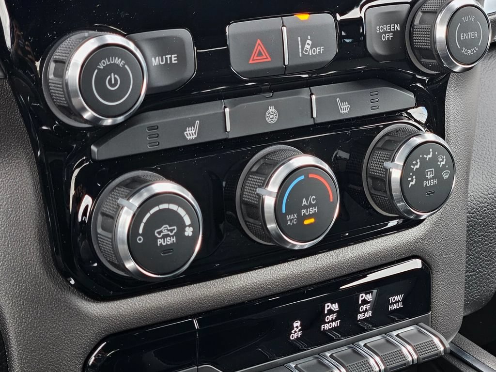 New 2026 RAM 1500 Big Horn AWD/4WD image 22