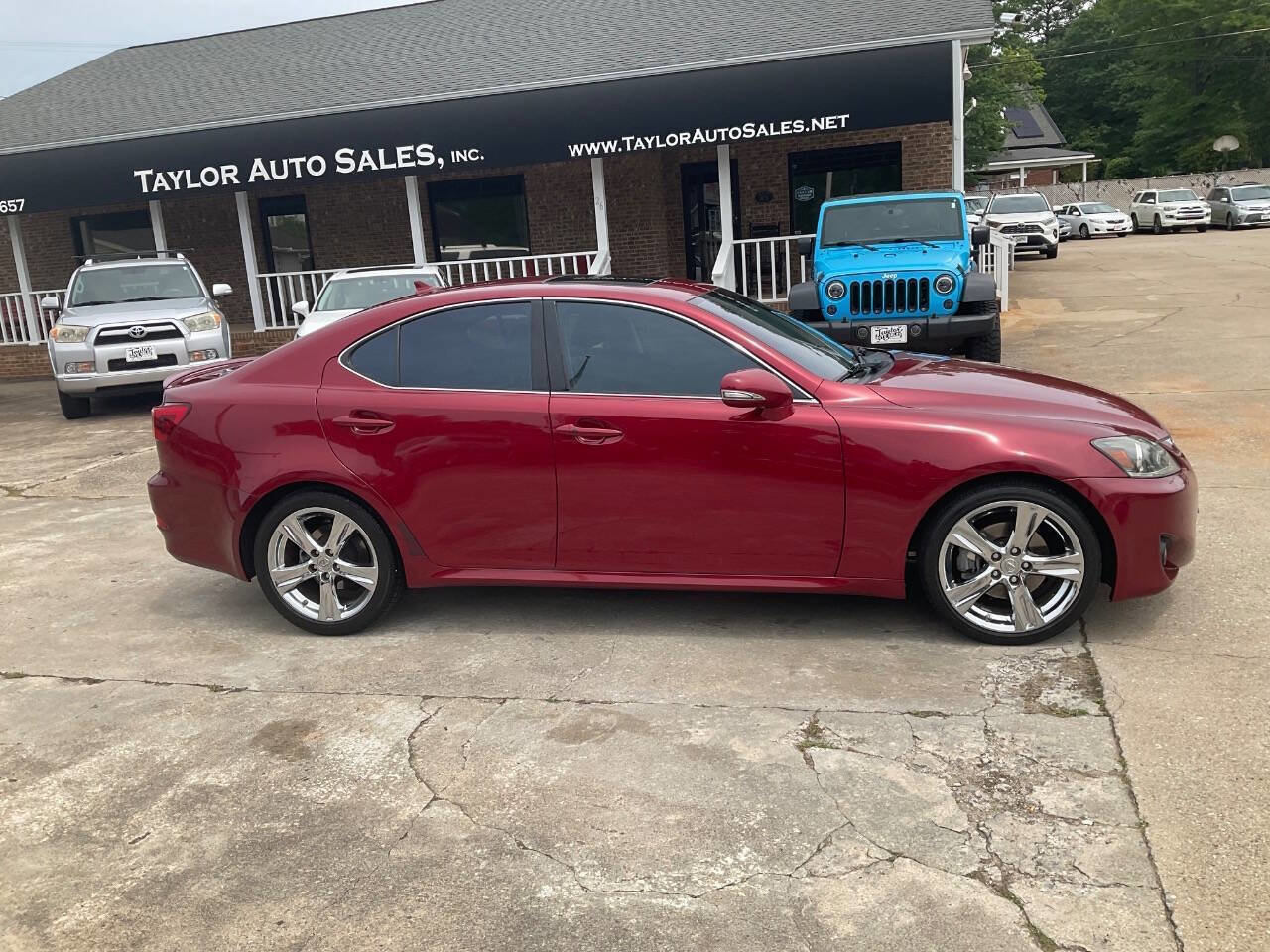 Used 2011 Lexus IS 250 w/ Premium Pkg Value Edition RWD image 2