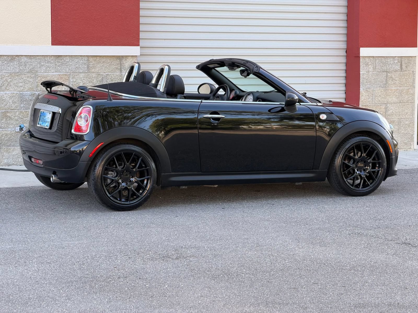 Used 2013 MINI Cooper Roadster FWD image 30