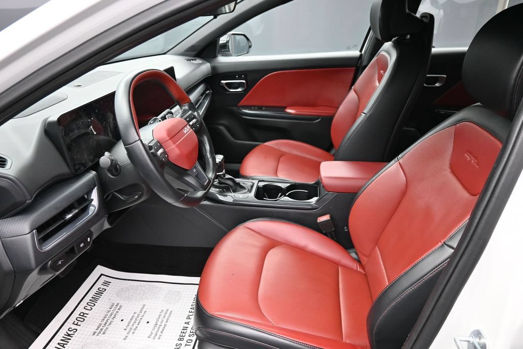 Used 2025 Kia K4 GT-Line w/ GT-Line Premium Package FWD image 3