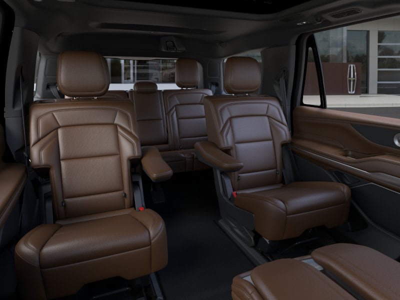 New 2026 Lincoln Navigator Reserve AWD/4WD image 11