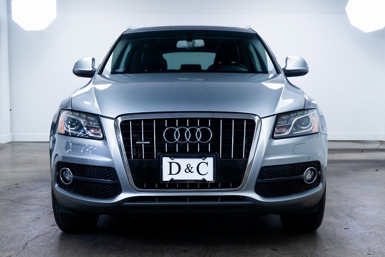 Used 2011 Audi Q5 3.2 Prestige image 2