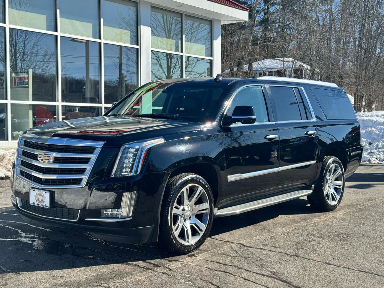 Used 2016 Cadillac Escalade ESV Luxury image 2