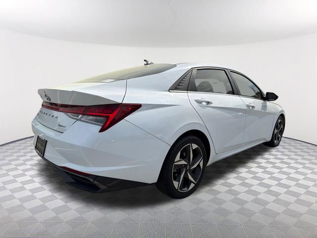 Used 2021 Hyundai Elantra Limited image 5