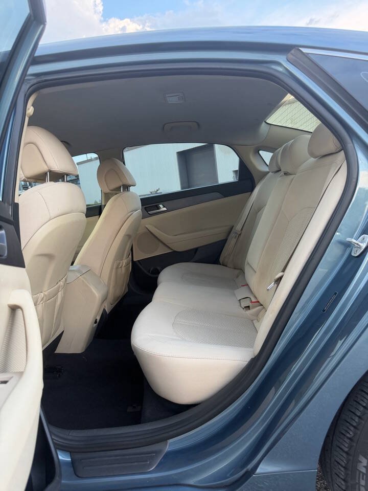 Used 2017 Hyundai Sonata SE FWD image 15