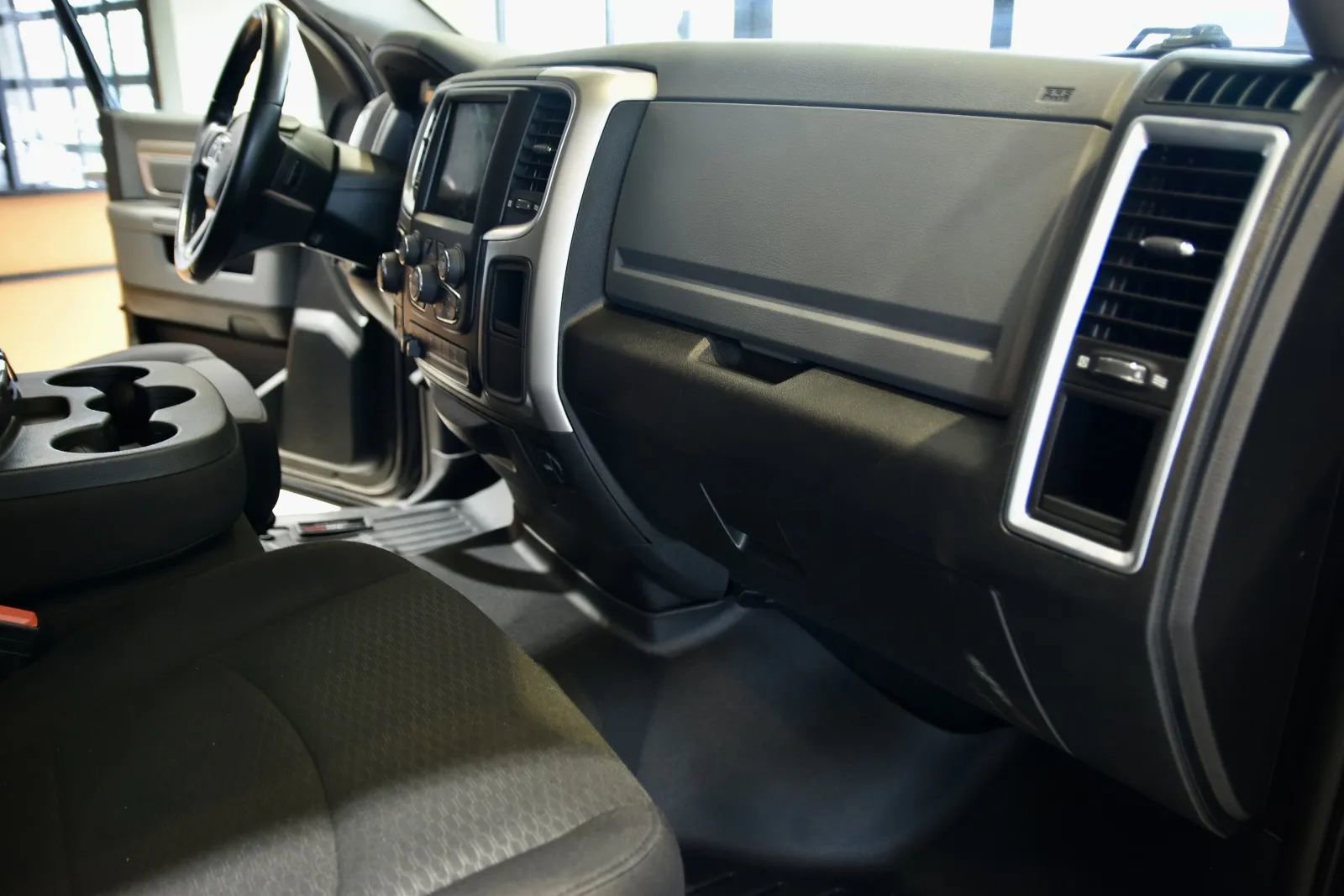 Used 2020 RAM 1500 Classic Warlock w/ Luxury Group image 27