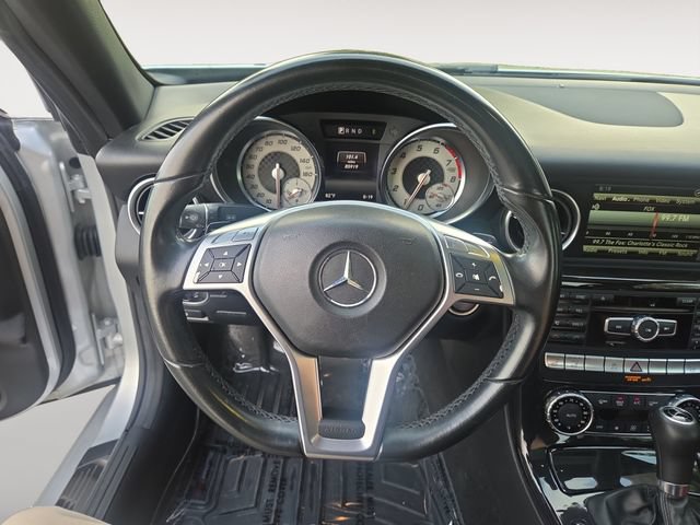 Used 2015 Mercedes-Benz SLK 250 w/ Premium Package image 12