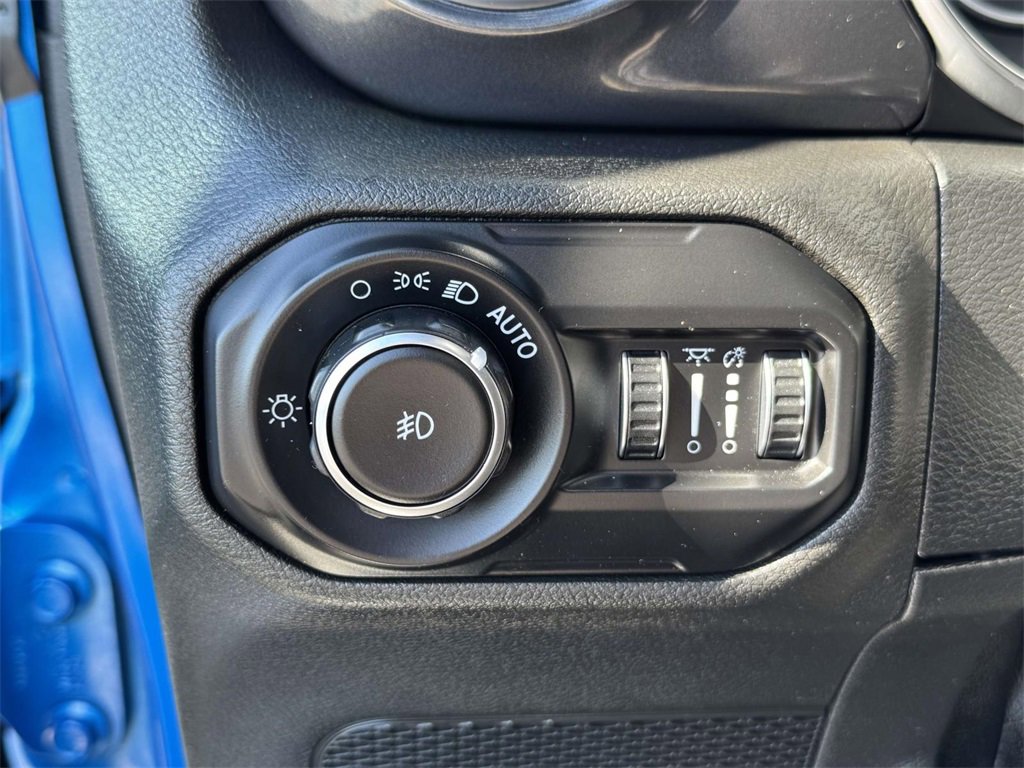 Used 2021 Jeep Wrangler Unlimited Rubicon image 27