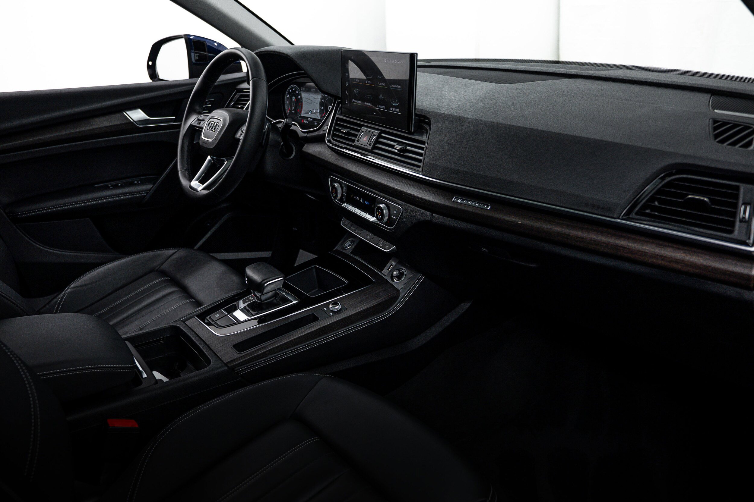 Certified 2022 Audi Q5 2.0T Premium Plus AWD/4WD image 8