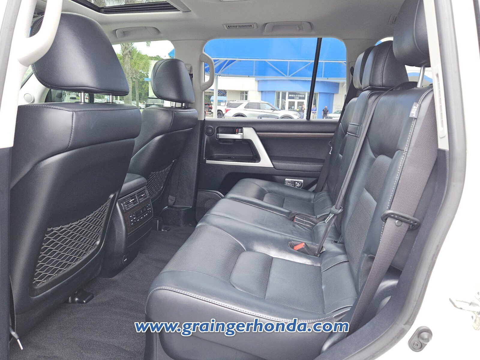 Used 2019 Toyota Land Cruiser w/ Four Season Floor Mat Package AWD/4WD image 11