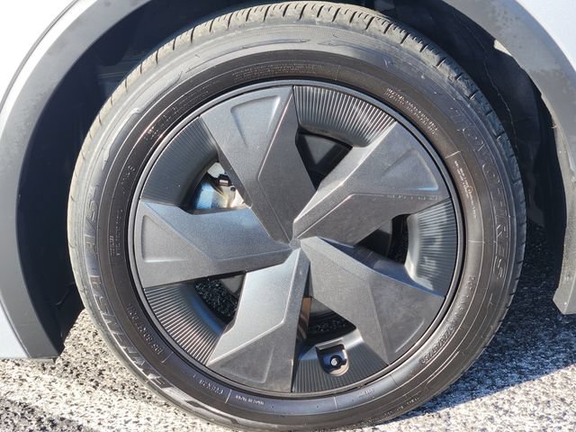 Certified 2026 Toyota Prius LE FWD image 8