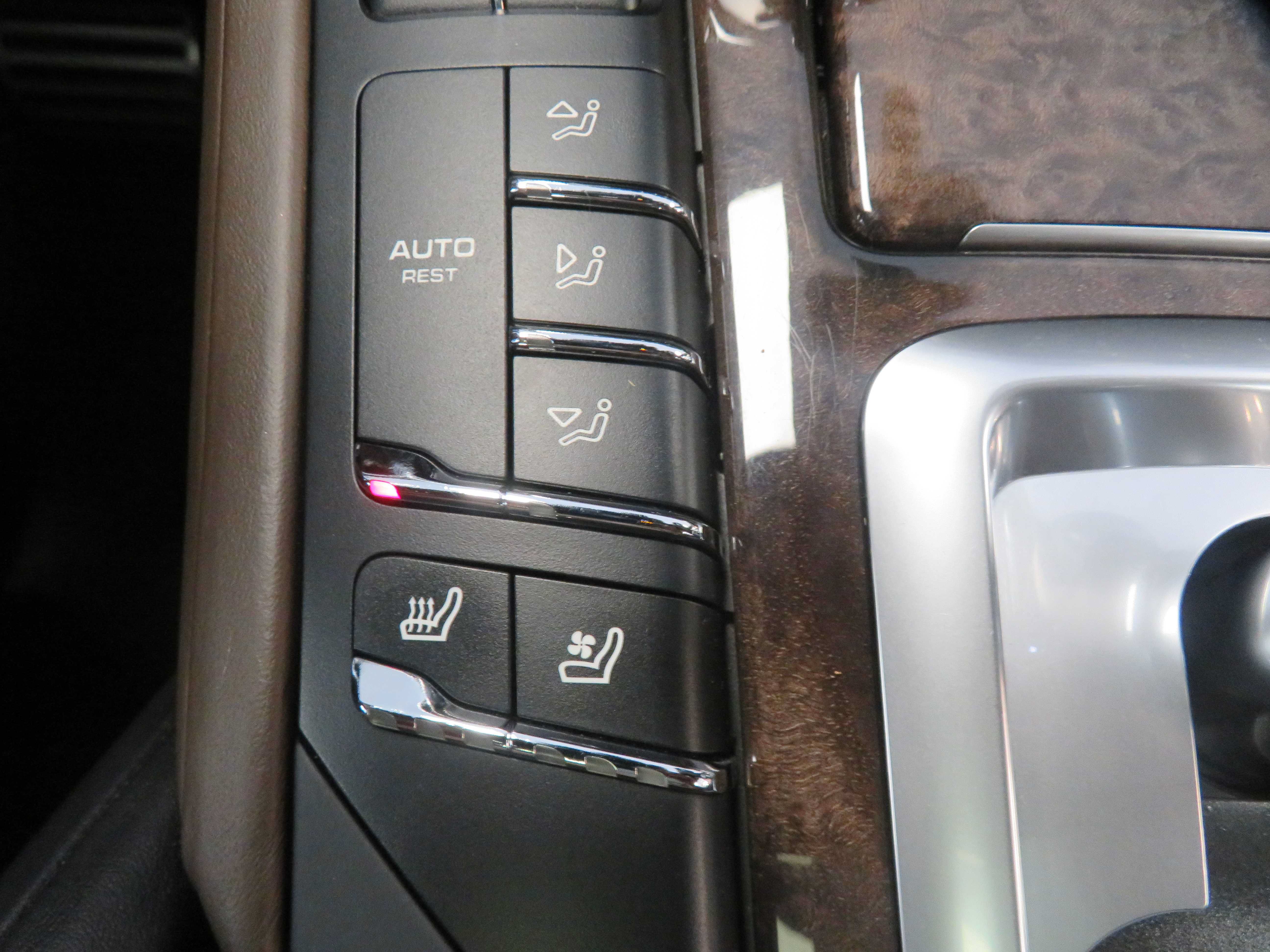 Used 2015 Porsche Cayenne S AWD/4WD image 45