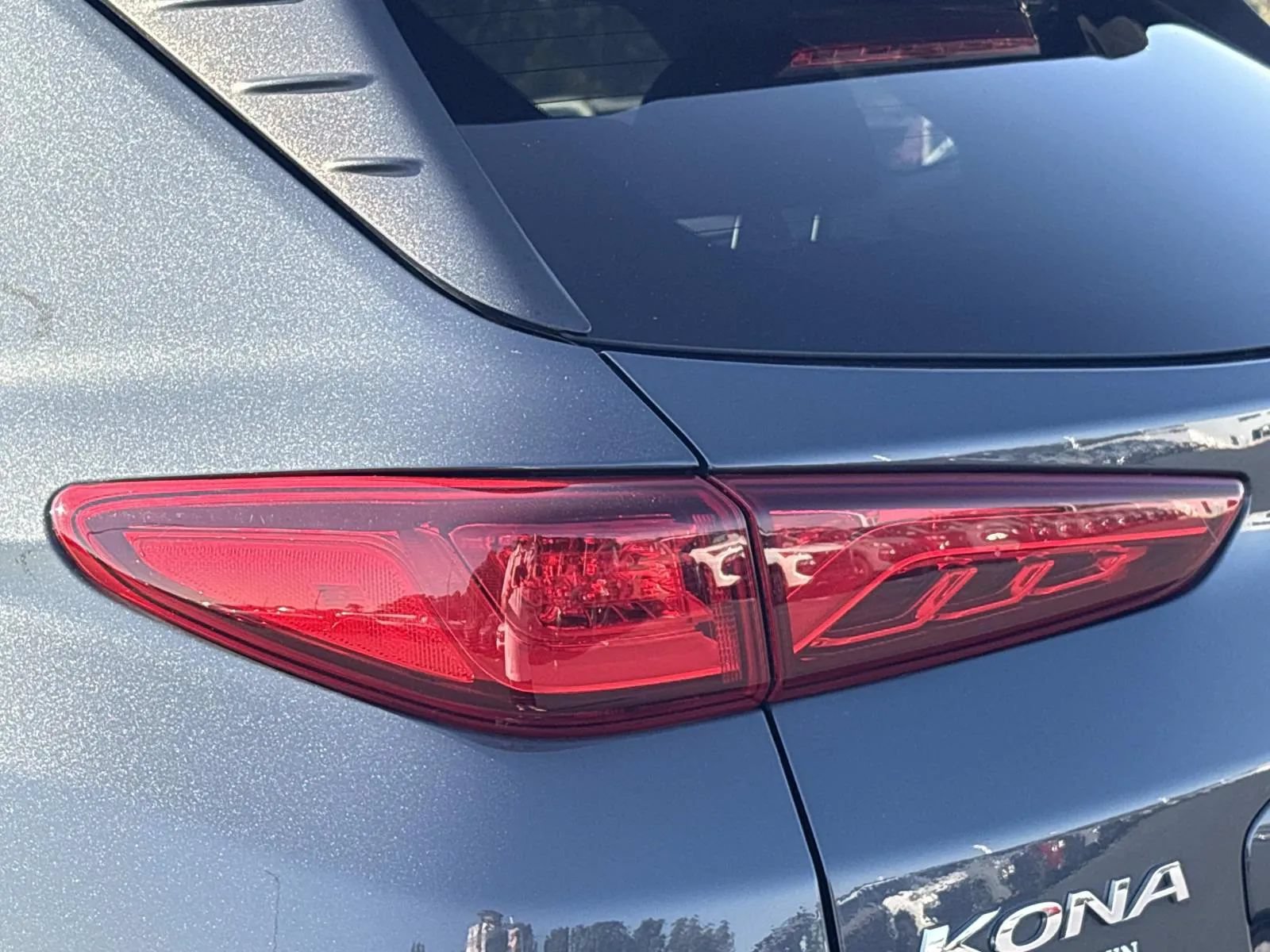 Used 2021 Hyundai Kona Ultimate w/ Cargo Package FWD image 10
