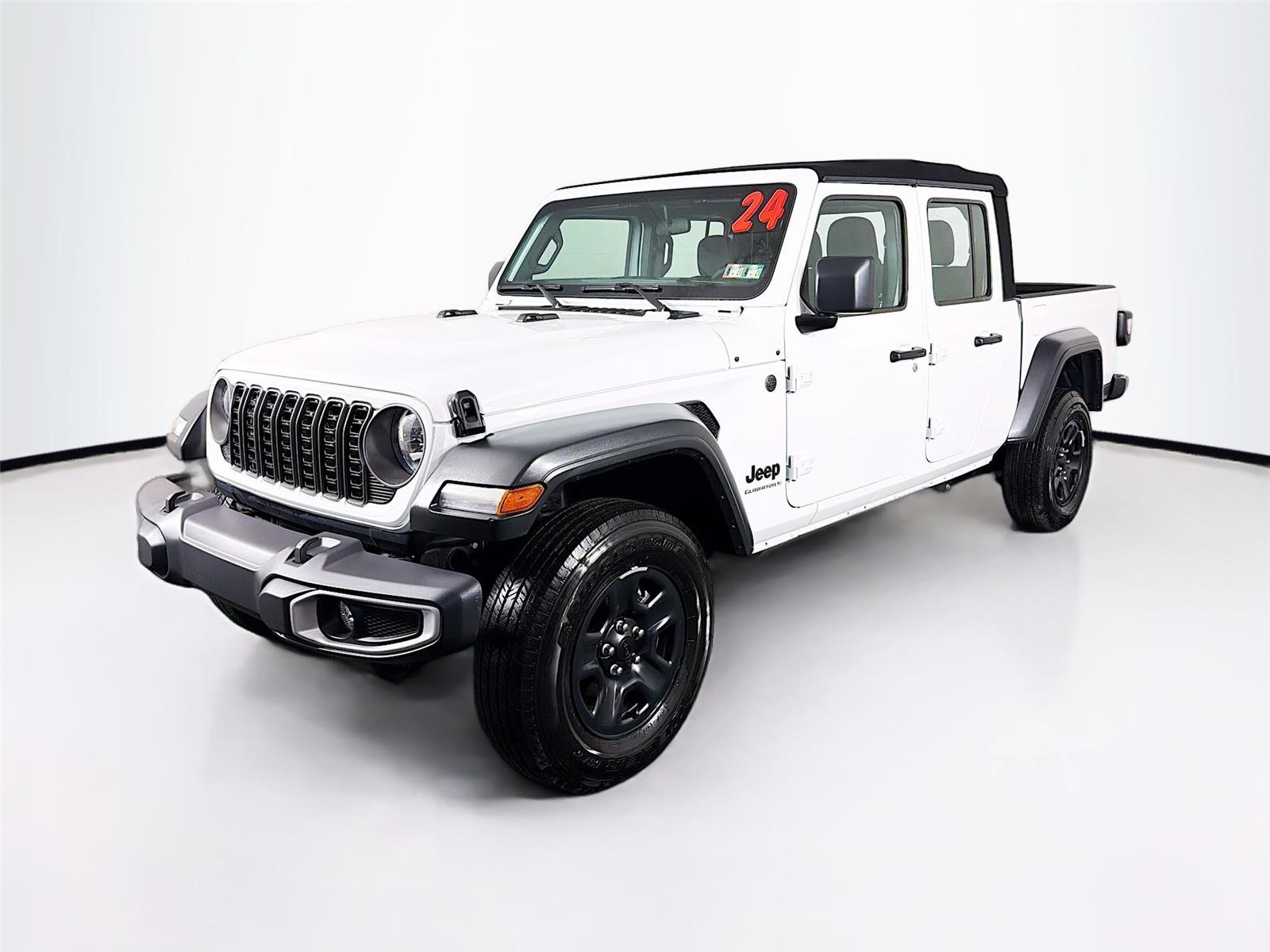 Used 2024 Jeep Gladiator Sport AWD/4WD image 3