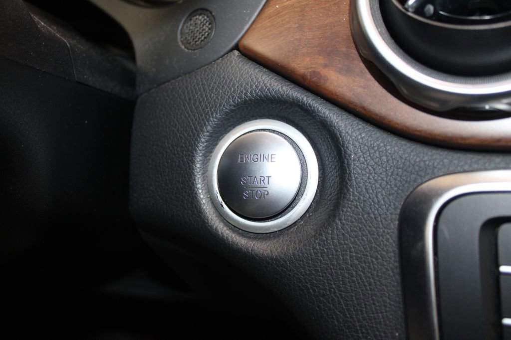 Used 2018 Mercedes-Benz GLA 250 image 29