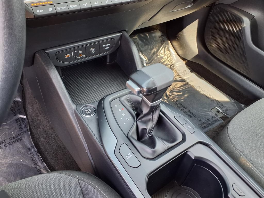 Used 2025 Kia K4 FWD image 21