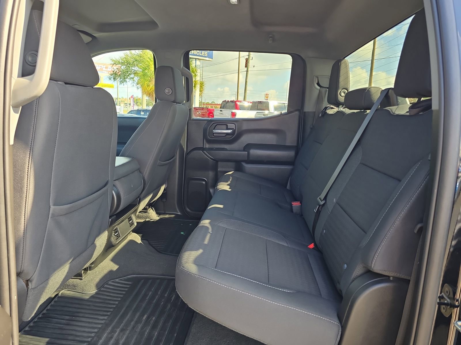 Used 2023 Chevrolet Silverado 1500 Custom image 12