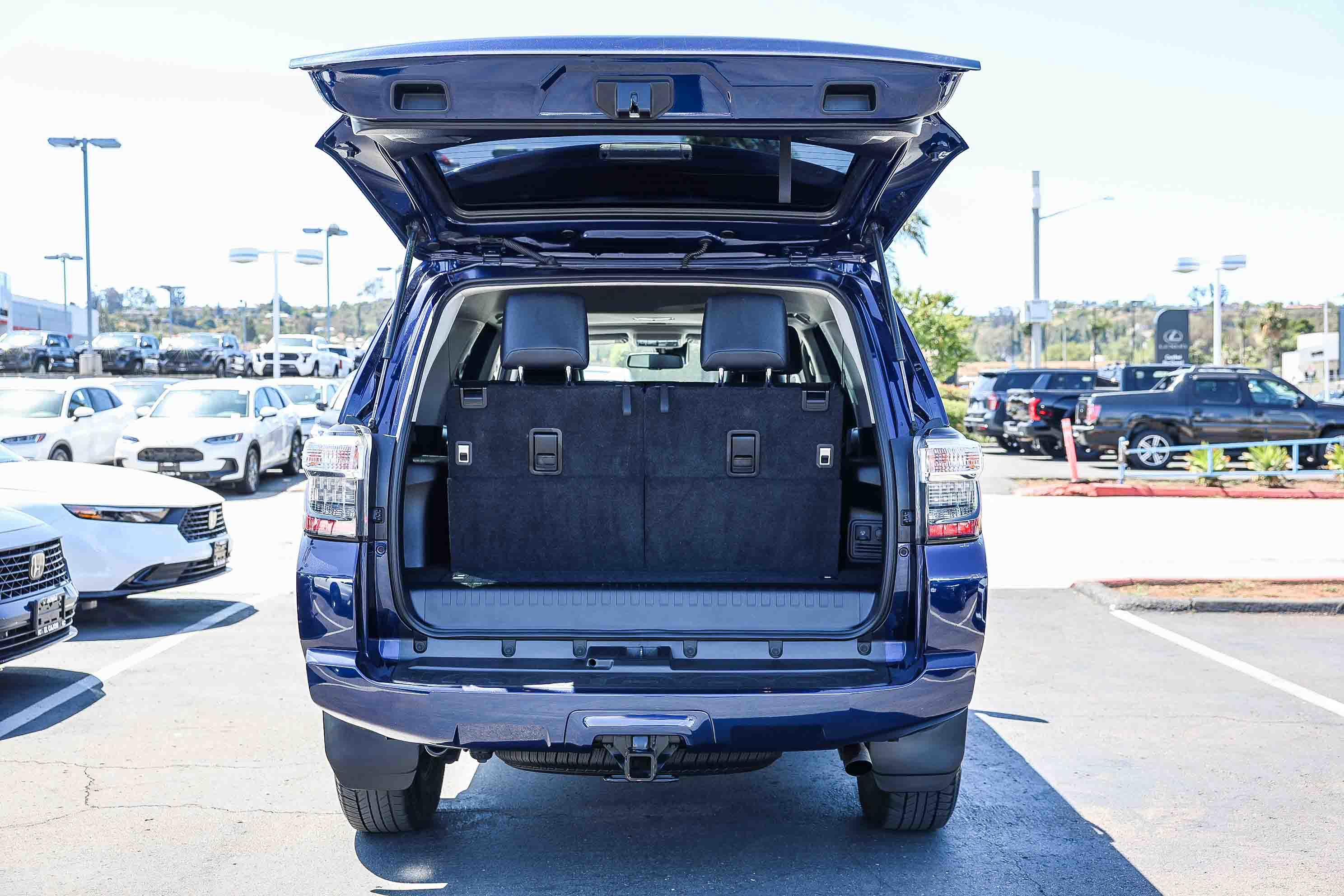 Used 2024 Toyota 4Runner SR5 Premium w/ Moonroof Package RWD image 28