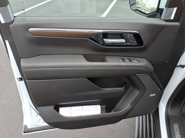 New 2026 Chevrolet Tahoe High Country image 13