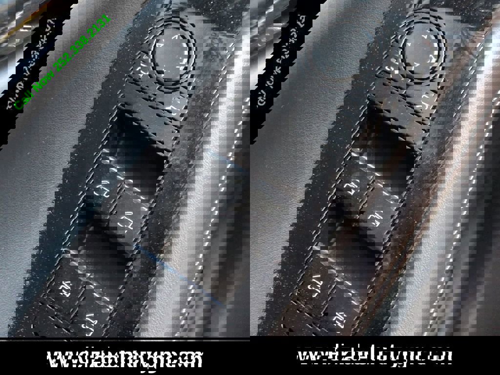 Used 2023 MAZDA CX-30 AWD 2.5 S w/ Premium Package image 24