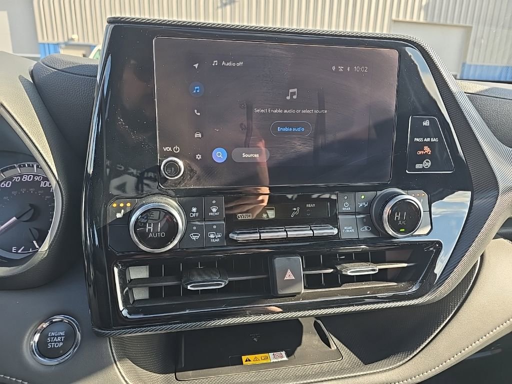 Used 2023 Toyota Highlander L image 22