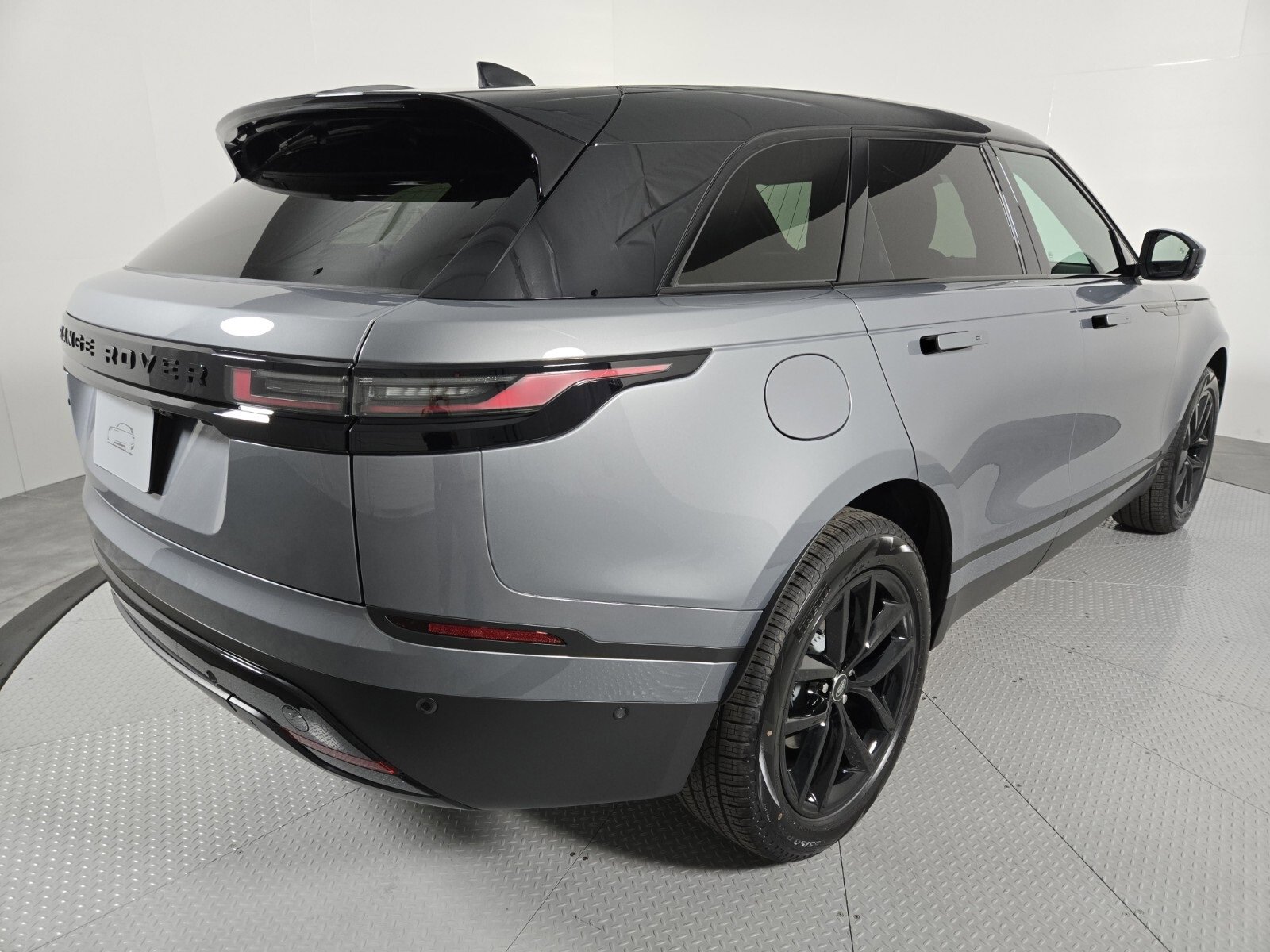 New 2026 Land Rover Range Rover Velar S image 2