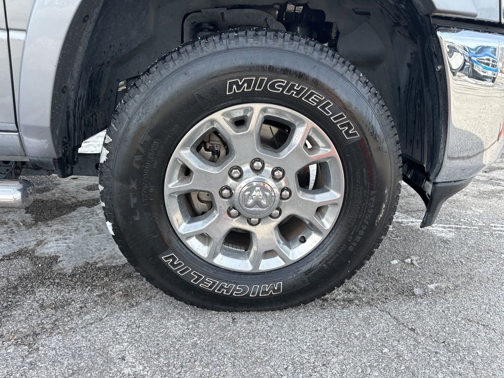 Used 2019 RAM 2500 Laramie image 39